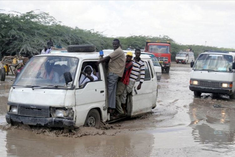 Somali'de sel felaketi 182 bin kişiyi yerinden etti