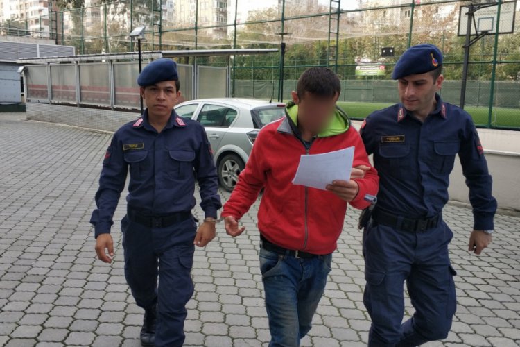 Hırsızlık yaptığı iddia edilen gen&ccedil; yakalandı
