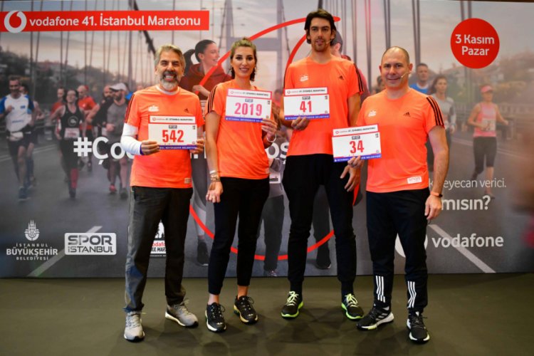 İstanbul Maratonu'na &uuml;nl&uuml; sporculardan "&ccedil;ocuklar i&ccedil;in koş" &ccedil;ağrısı
