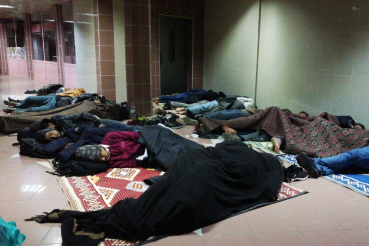 33 d&uuml;zensiz g&ouml;&ccedil;men otogarda bırakıldı