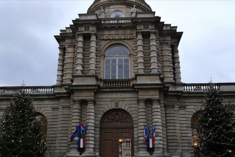Fransa Senatosundan skandal baş&ouml;rt&uuml;s&uuml; kararı