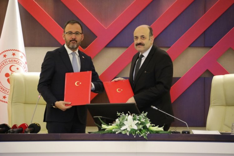 &Uuml;niversite kamp&uuml;slerinde 'Gen&ccedil; Ofisler' kurulması i&ccedil;in işbirliği protokol&uuml;
