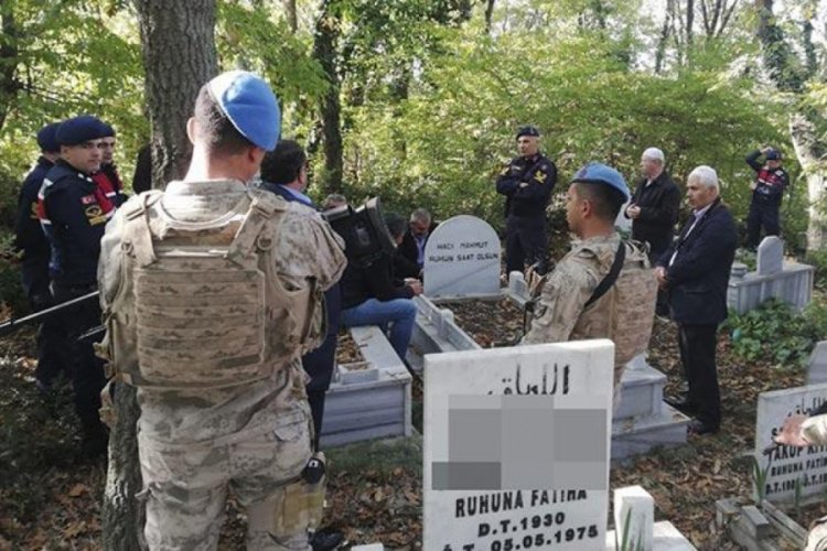 Kızı olduğunu iddia edince 24 yıl sonra mezarı a&ccedil;ıldı