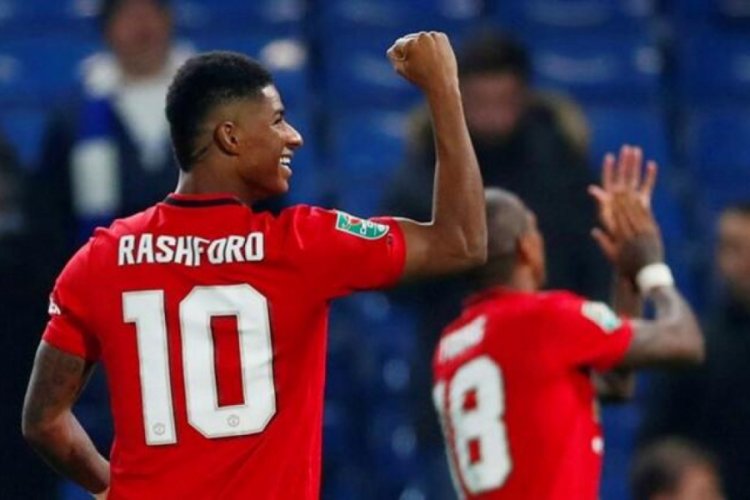 Manchester United, Chelsea'yi saf dışı bıraktı
