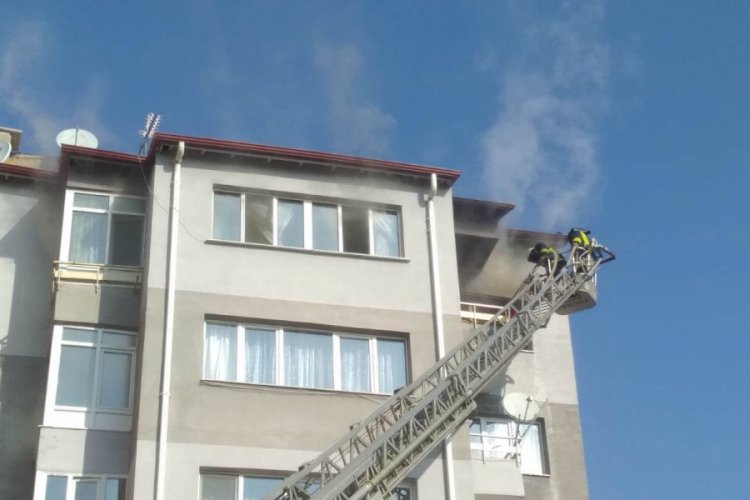 Sivas'ta apartmanda yangın