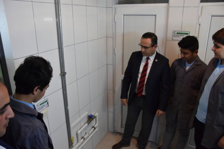Bursa'da &ouml;ğrencilerin sistemi, su ve elektrikte y&uuml;zde 50 tasarruf sağlıyor