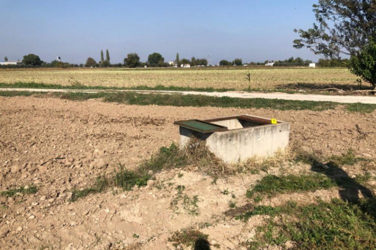 Sulama malzemelerini &ccedil;alan 3 kişi jandarmadan ka&ccedil;amadı