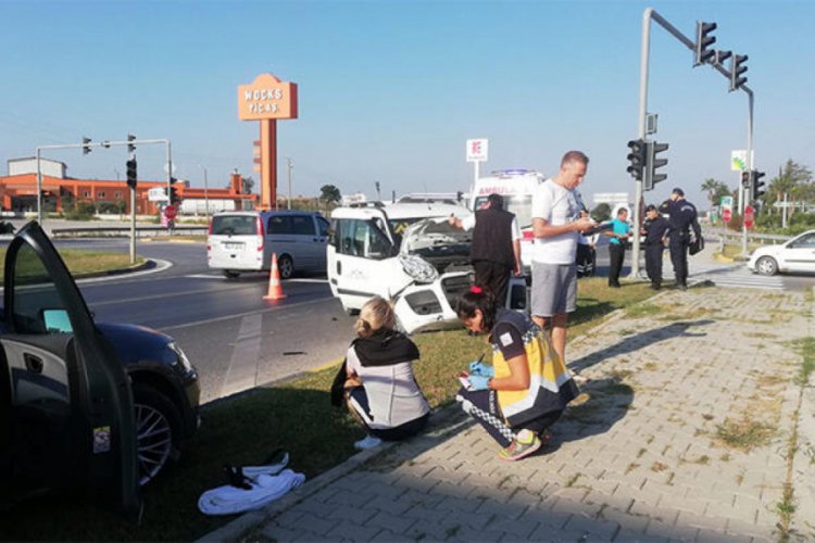 Arızalı trafik ışığı kazaya neden oldu