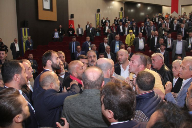 MKE Ankarag&uuml;c&uuml; Olağan&uuml;st&uuml; Genel Kurulu'nda arbede
