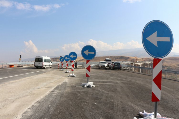 Hasankeyf'te 54 yıllık yol kapandı