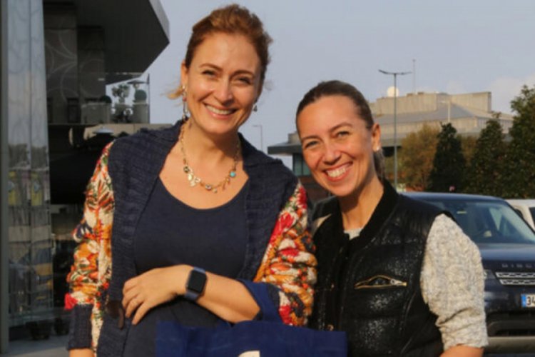 Ceyda D&uuml;venci alışveriş turunda