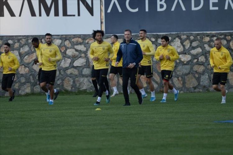 Yeni Malatyasporlu futbolcular 3 puana odaklandı