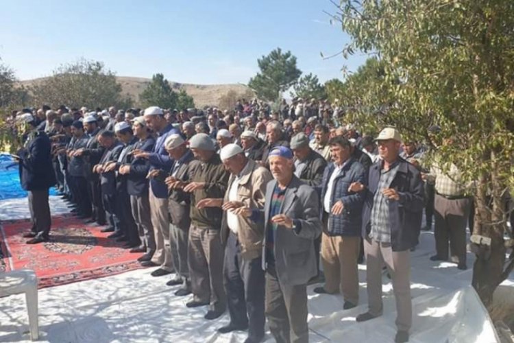 Karaadilli Beldesinde yağmur duası