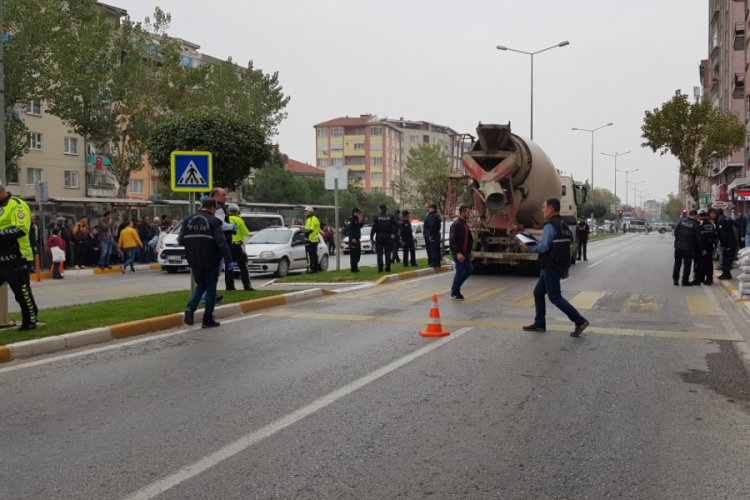 Yaşlı &ccedil;ifti kaza ayırdı