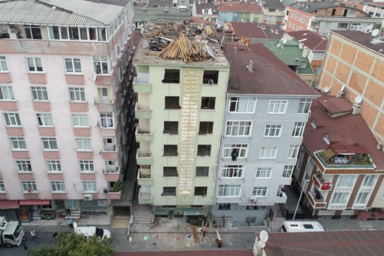 Riskli binaya komodinli, dolaplı &ouml;nlem
