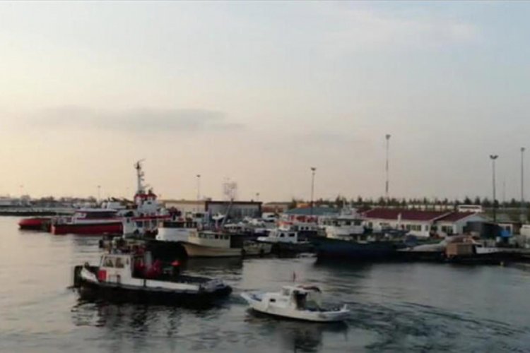Limanda demirli tekne uyuşturucu deposu &ccedil;ıktı