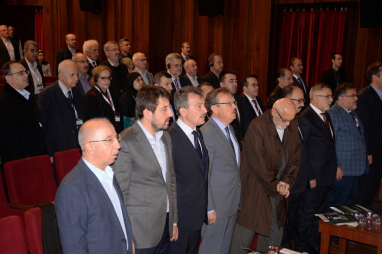 Bursa'da Tarihten G&uuml;n&uuml;m&uuml;ze S&ucirc;f&icirc;-Siyaset İlişkileri Uluslararası Sempozyumu başladı