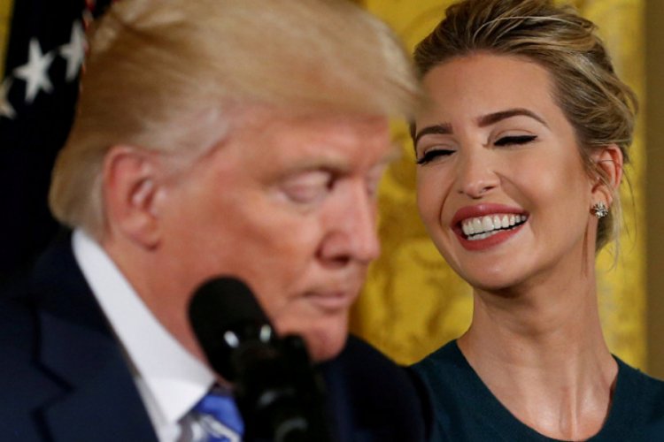 James Corden ile Orlando Bloom kafayı bulup Ivanka Trump'a yalvarmış