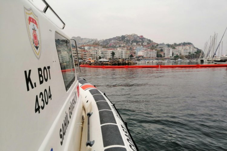 Bursa'da denize yabancı madde bırakan l&uuml;ks yata 66 bin lira ceza