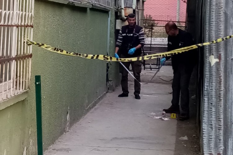 Okulun 3'&uuml;nc&uuml; kat penceresinden d&uuml;şen &ouml;ğrenci yaralandı