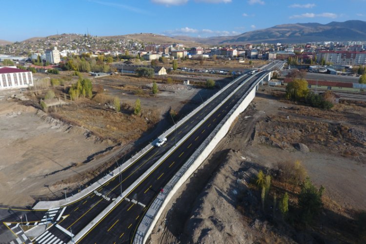 Erzurum'a yapılan viyad&uuml;ğ&uuml;n ismi "Barış Pınarı" oldu