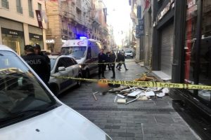 İstiklal Caddesi'nde korkun&ccedil; &ouml;l&uuml;m