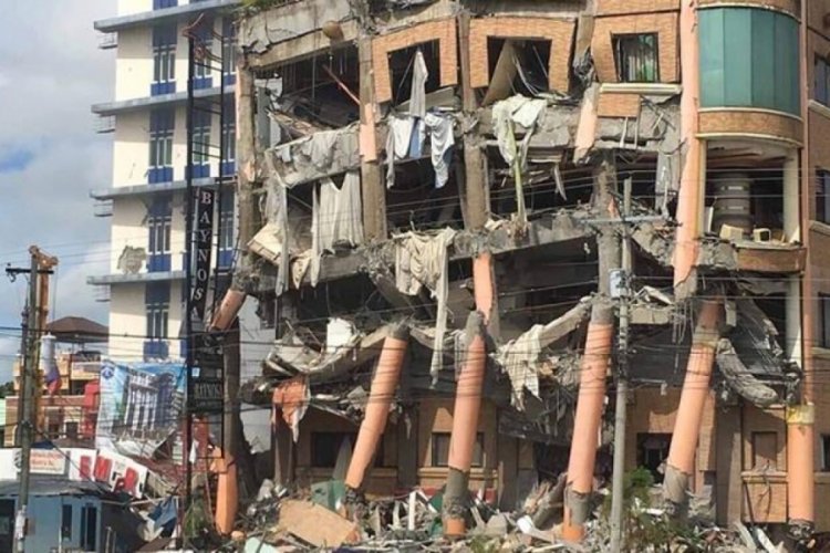 Filipinler'deki depremlerde &ouml;l&uuml; sayısı 17'ye &ccedil;ıktı