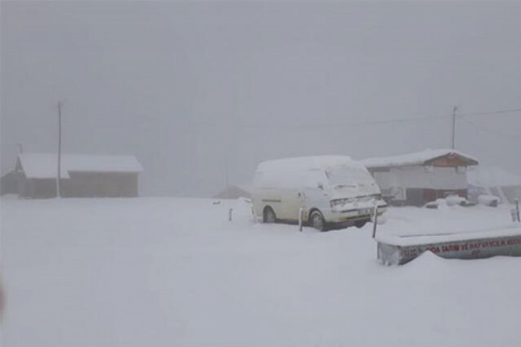 Rize'de kar nedeniyle yaylada mahsur kalanlar i&ccedil;in &ccedil;alışma başlatıldı