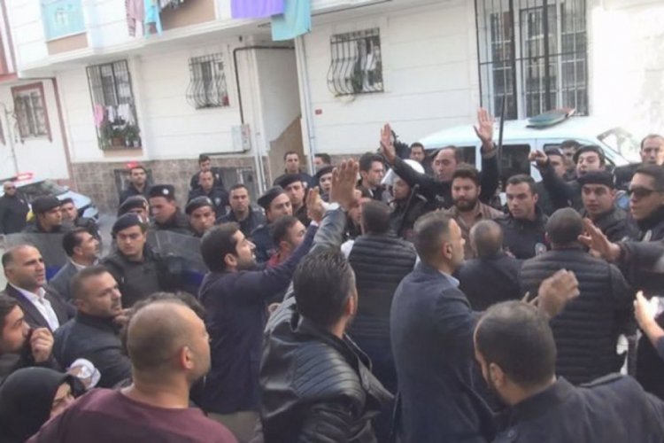 Cinsel istismar iddiası! Sopa ve taşlarla saldırdılar