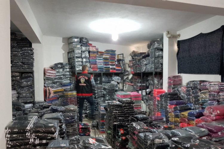 Piyasa değeri 4 milyon TL olan sahte giyim &uuml;r&uuml;n&uuml; ele ge&ccedil;irildi