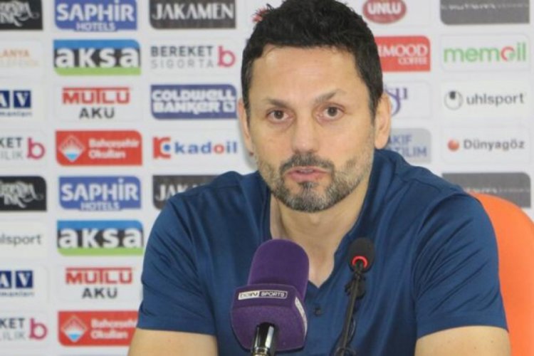 "Maalesef 2 puan kaybetmiş gibi g&ouml;z&uuml;k&uuml;yoruz"