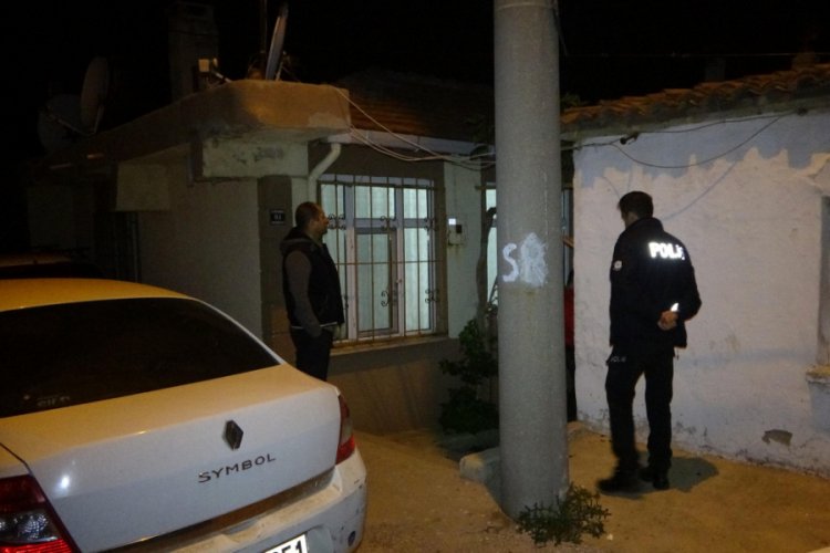 2 &ccedil;ocuk annesinin ş&uuml;pheli &ouml;l&uuml;m&uuml;