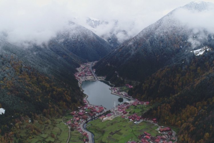 Uzung&ouml;l rengarenk