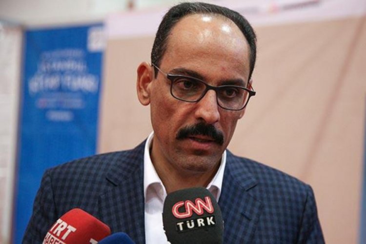 Kalın, T&Uuml;YAP'ta kitaplarını imzaladı