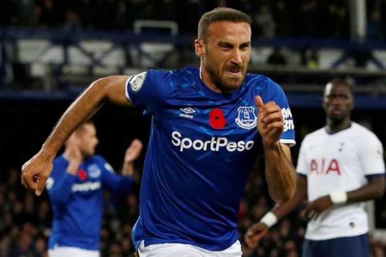 Cenk Tosun bu sezon ilk gol&uuml;n&uuml; attı