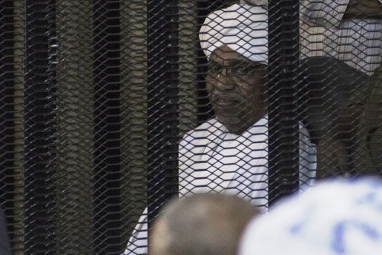 Beşir Sudan'da aklanırsa Uluslararası Ceza Mahkemesinde yargılanabilir