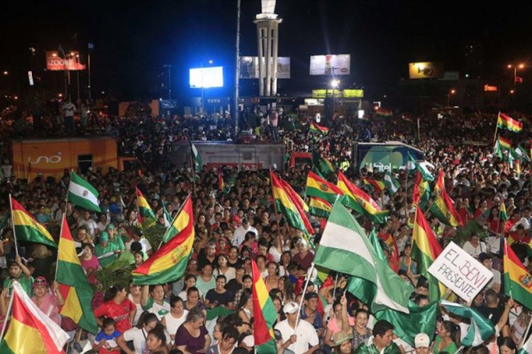 Bolivya muhalefeti h&uuml;k&uuml;mete karşı ordudan destek istiyor