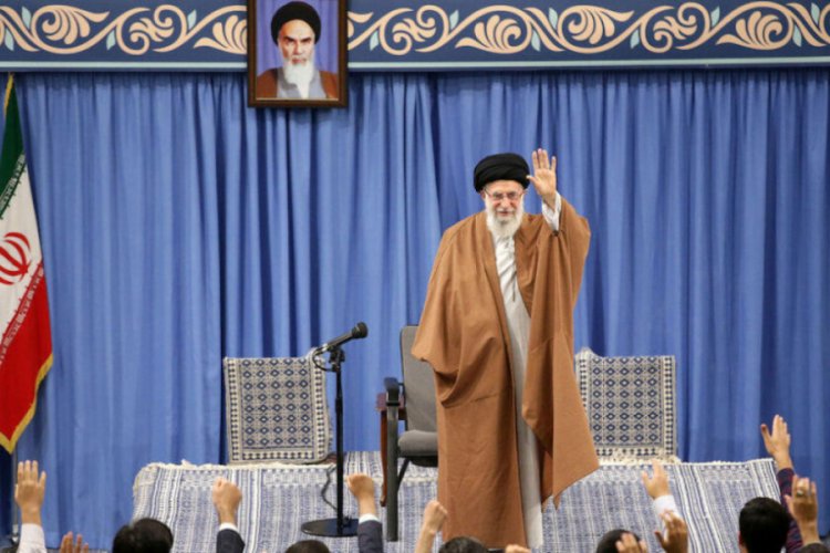 Hamaney: İran ile ABD'nin ihtilafı Musaddık'ın devrilmesiyle başladı