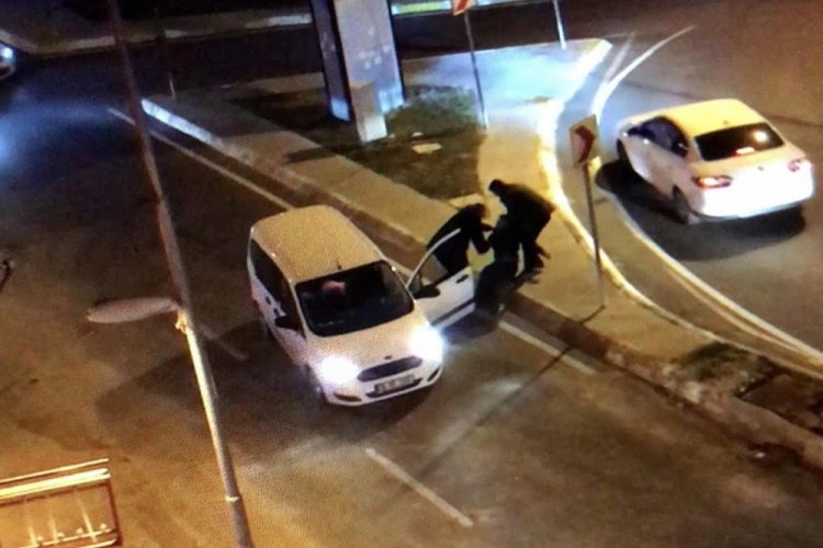 İBB Başkanı Ekrem İmamoğlu'nun korumaları trafikte dehşet sa&ccedil;tı