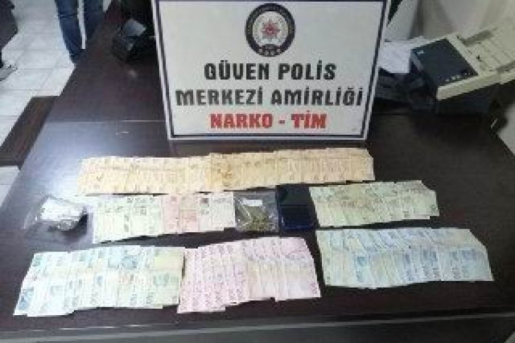 3 ayrı su&ccedil;tan aranan şahıs kovalamaca ile yakalandı