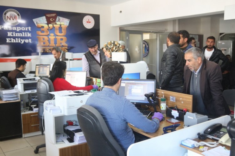 "Fetullah'lar" isim değiştirmek i&ccedil;in sıraya girdi