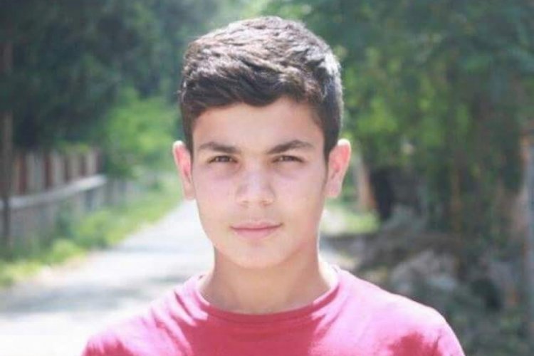 Kazada yaralanan gen&ccedil; 15 g&uuml;n sonra &ouml;ld&uuml;