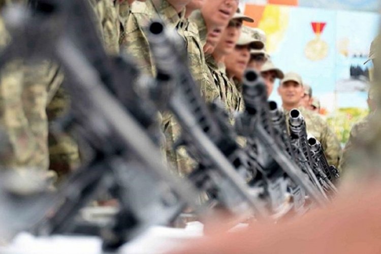 CHP'den er ve erbaşlar i&ccedil;in 'sigortalı askerlik' teklifi