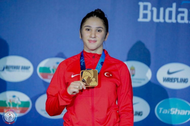 Bartın &Uuml;niversitesi &ouml;ğrencisi Zeynep Yetgil'den bronz madalya