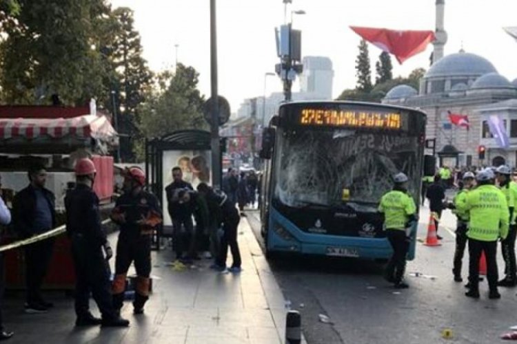 Beşiktaş'ta 1 kişinin &ouml;l&uuml;m&uuml;ne yol a&ccedil;an &ouml;zel halk otob&uuml;s&uuml; şof&ouml;r&uuml; tutuklandı