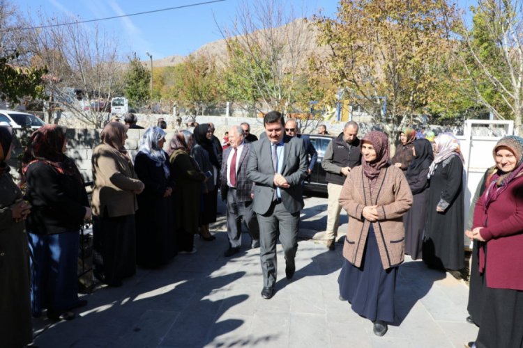 Vali Arslantaş taş ocağında incelemelerde bulundu