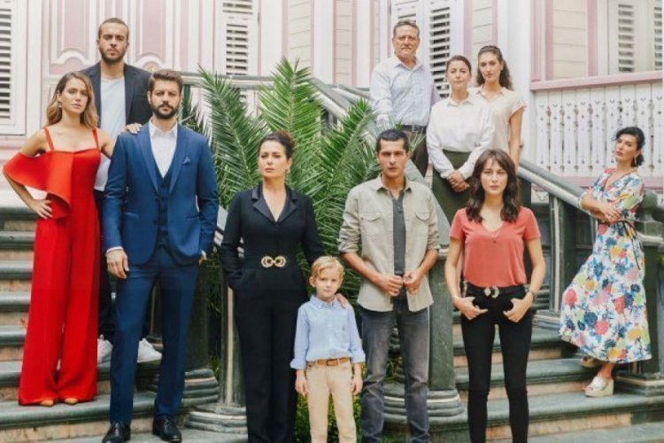 &Ccedil;ocuk dizisinin kadrosuna hangi oyuncu katıldı?