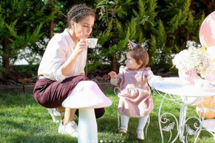 Kızı i&ccedil;in &ccedil;ay partisi d&uuml;zenledi