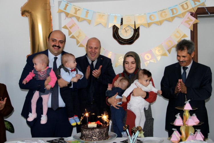 4 yıl sonra 'd&ouml;rd&uuml;z' lerin doğum g&uuml;n&uuml;n&uuml; kutladılar