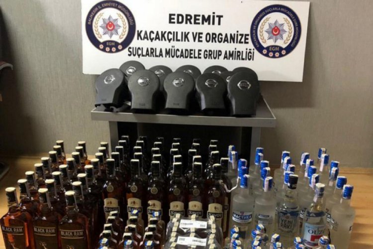 Edirne'den Balıkesir'e ka&ccedil;ak i&ccedil;ki getiren 2 kişi yakalandı